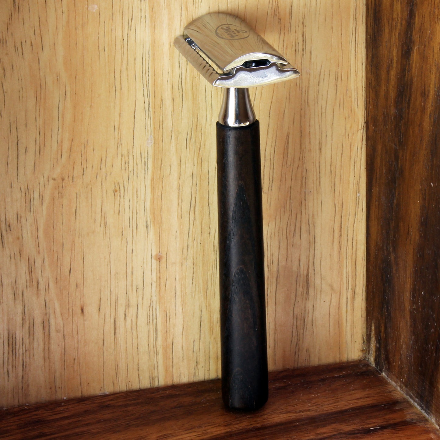 Double Edge Razor with Ovongol Wood Handle